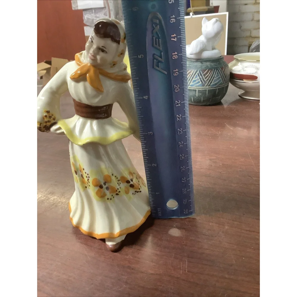 Vintage Ceramic Arts Studio Dancing Lady 